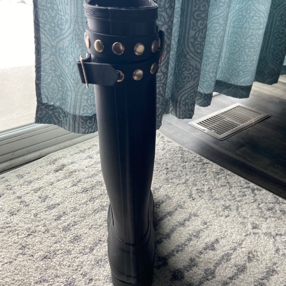 Hunter Boots - Picture 3 of 10